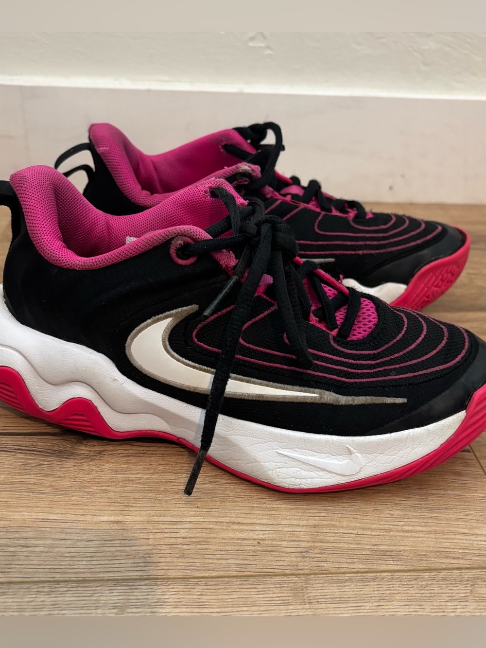 Nike Giannis Immortality 4 Black Fuschia Pink Basketball Sneakers Shoes Boy 1.5